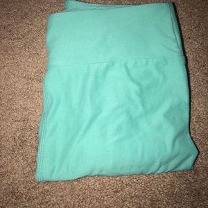 Mint green Lularoe leggings is